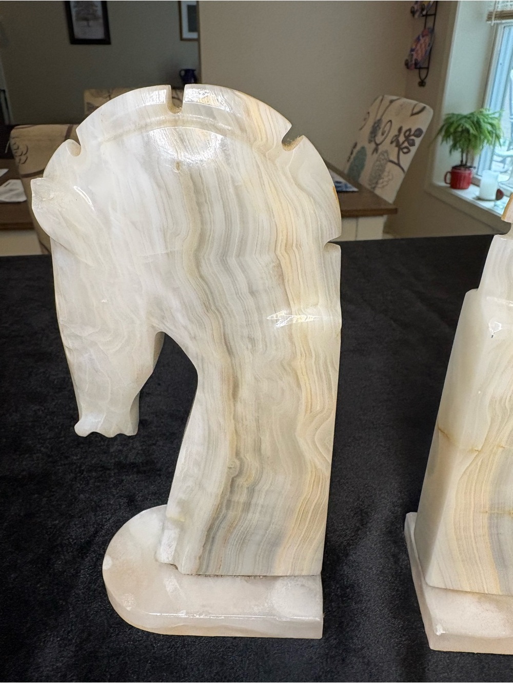 Vintage Mid- Century Pair If Hand-Carved Marble Horse Head Bookends - Picture 3 of 9